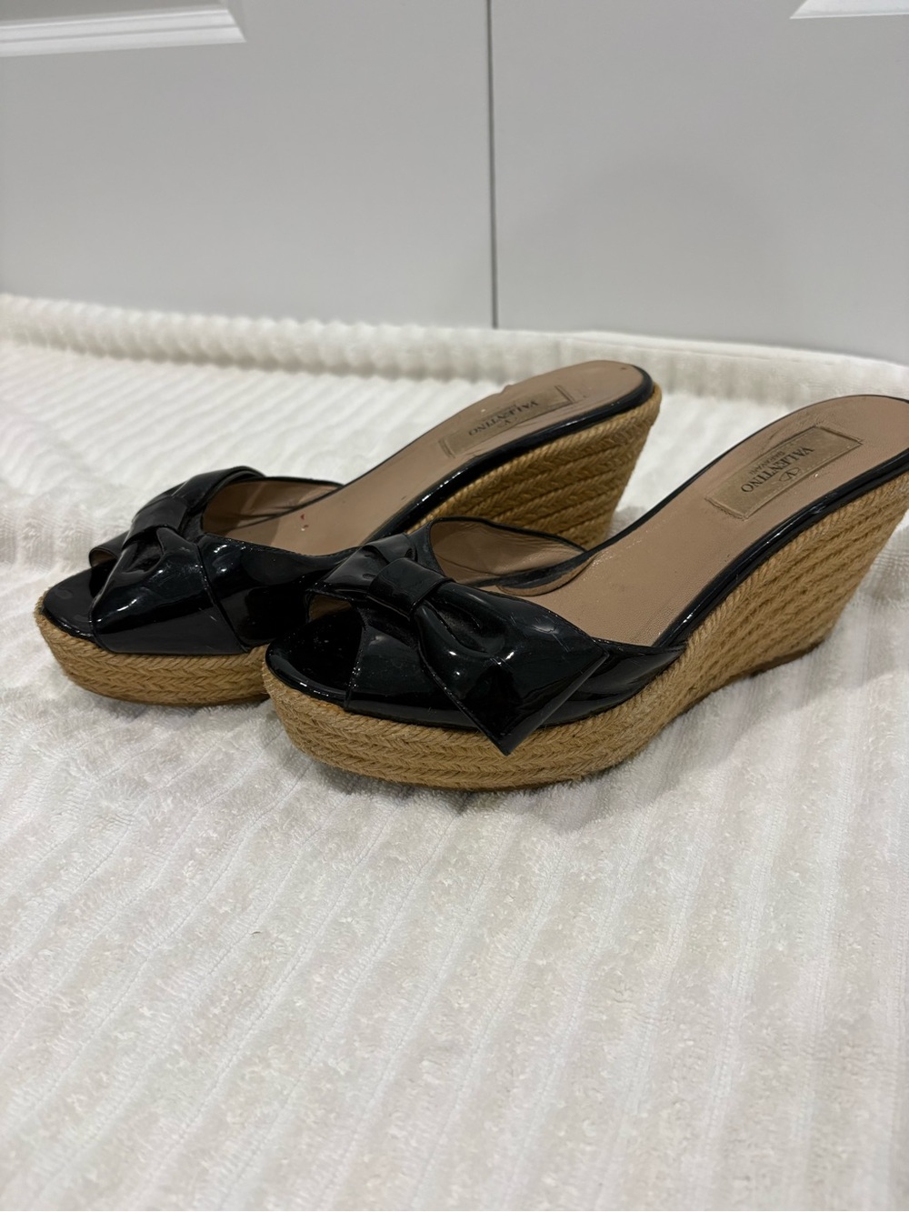 Valentino Garavani Black Patent Leather Bow Espadrille Wedge Mules